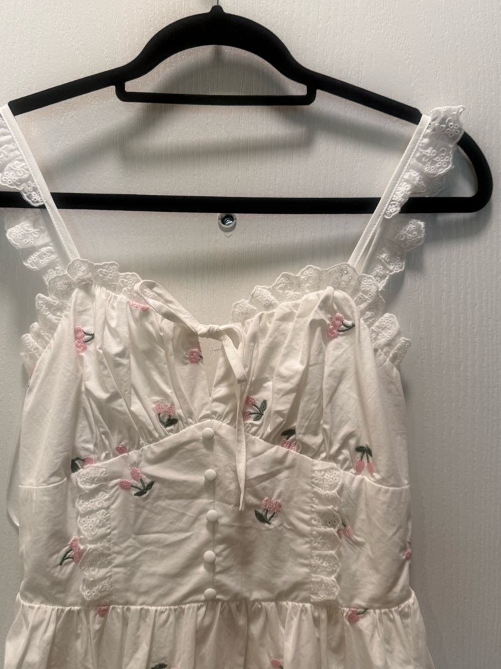 Jacquie The Label Cherie Waisted Midi Dress in White Floral Size S NWT - Picture 7 of 9